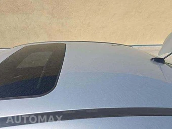 2016 Ford Focus SE Sedan – miniatura 13