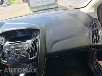 2016 Ford Focus SE Sedan – miniatura 19