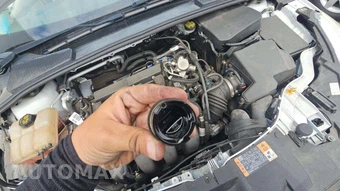 2016 Ford Focus SE Sedan – miniatura 21