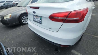 2016 Ford Focus SE Sedan – miniatura 26