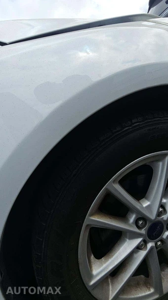 2016 Ford Focus SE Sedan – miniatura 30