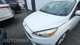 2016 Ford Focus SE Sedan – miniatura 31