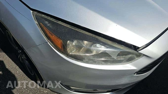 2016 Ford Focus SE Sedan – miniatura 21
