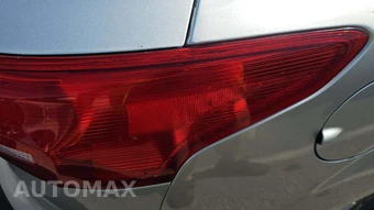 2016 Ford Focus SE Sedan – miniatura 22