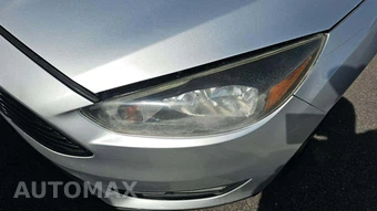 2016 Ford Focus SE Sedan – miniatura 24