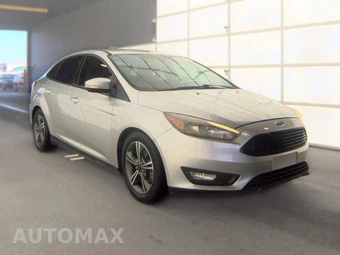 2016 Ford Focus SE Sedan – miniatura 3
