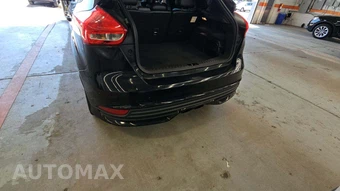 2016 Ford Focus ST Hatchback - miniatura 35