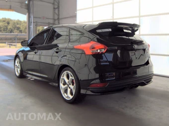 2016 Ford Focus ST Hatchback - miniatura 6