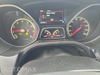 2016 Ford Focus ST Hatchback - miniatura 12