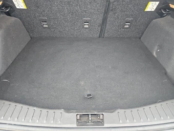 2016 Ford Focus ST Hatchback - miniatura 16