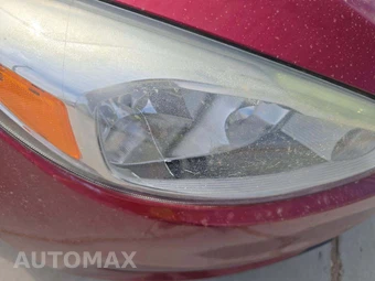 2016 Ford Focus Titanium Hatchback – miniatura 26