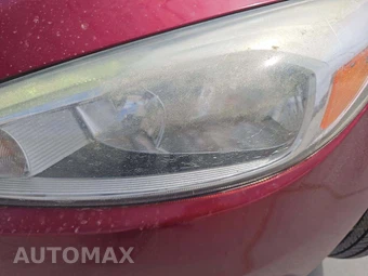 2016 Ford Focus Titanium Hatchback – miniatura 27