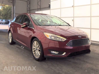 2016 Ford Focus Titanium Sedan - miniatura 3