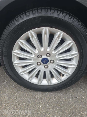 2016 Ford Fusion Energi SE – miniatura 20
