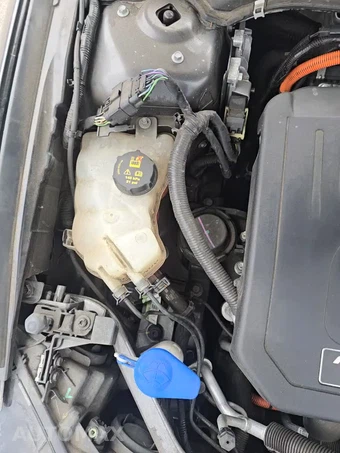 2016 Ford Fusion Energi SE – miniatura 26