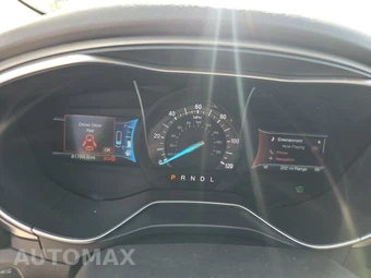 2016 Ford Fusion Energi SE – miniatura 12