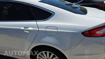 2016 Ford Fusion Energi SE – miniatura 22