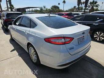 2016 Ford Fusion Energi SE – miniatura 6