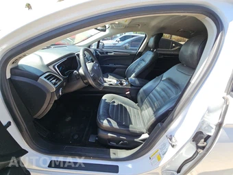 2016 Ford Fusion Energi SE – miniatura 7