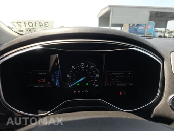 2016 Ford Fusion Energi SE - miniatura 12