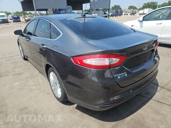 2016 Ford Fusion Energi SE - miniatura 6