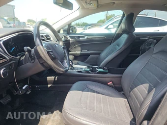 2016 Ford Fusion Energi SE - miniatura 7