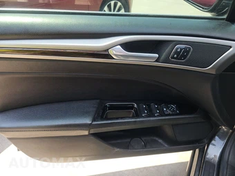 2016 Ford Fusion Energi SE - miniatura 9