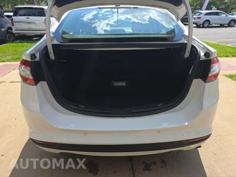 2016 Ford Fusion Energi SE – miniatura 14