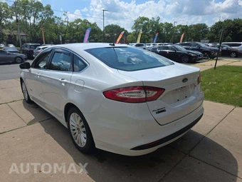 2016 Ford Fusion Energi SE – miniatura 2