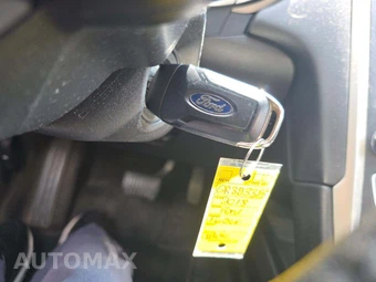 2016 Ford Fusion Energi SE – miniatura 8