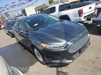 2016 Ford Fusion Hybrid SE – miniatura 3