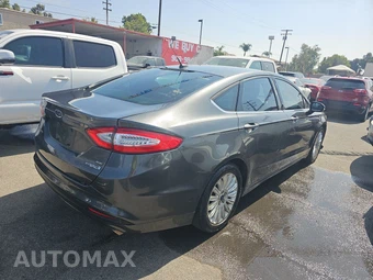 2016 Ford Fusion Hybrid SE – miniatura 4