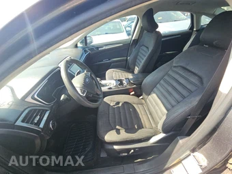 2016 Ford Fusion Hybrid SE – miniatura 7