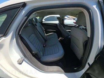 2016 Ford Fusion S – miniatura 16