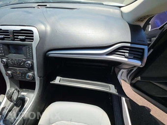 2016 Ford Fusion S – miniatura 19