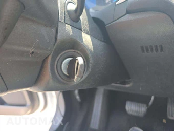 2016 Ford Fusion S – miniatura 8