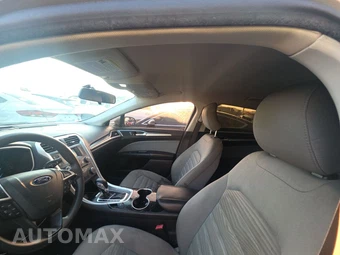 2016 Ford Fusion S – miniatura 17