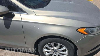 2016 Ford Fusion S – miniatura 25