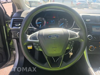 2016 Ford Fusion S – miniatura 10