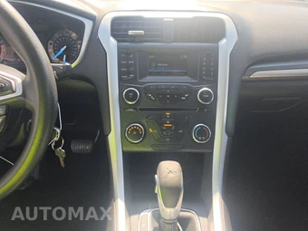 2016 Ford Fusion S – miniatura 11