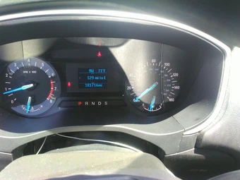 2016 Ford Fusion S – miniatura 23