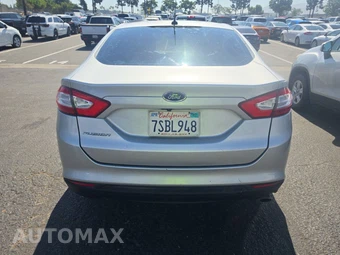 2016 Ford Fusion S – miniatura 5