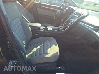 2016 Ford Fusion S – miniatura 8