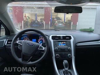 2016 Ford Fusion S – miniatura 10