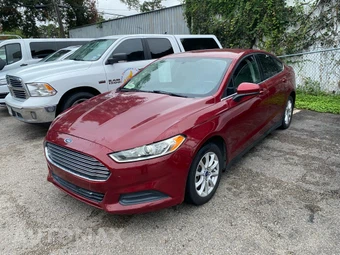 2016 Ford Fusion S – miniatura 2