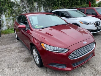 2016 Ford Fusion S – miniatura 3