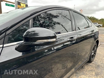 2016 Ford Fusion SE - miniatura 12