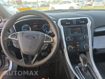 2016 Ford Fusion SE – miniatura 11