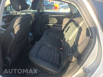 2016 Ford Fusion SE – miniatura 13
