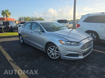 2016 Ford Fusion SE – miniatura 3